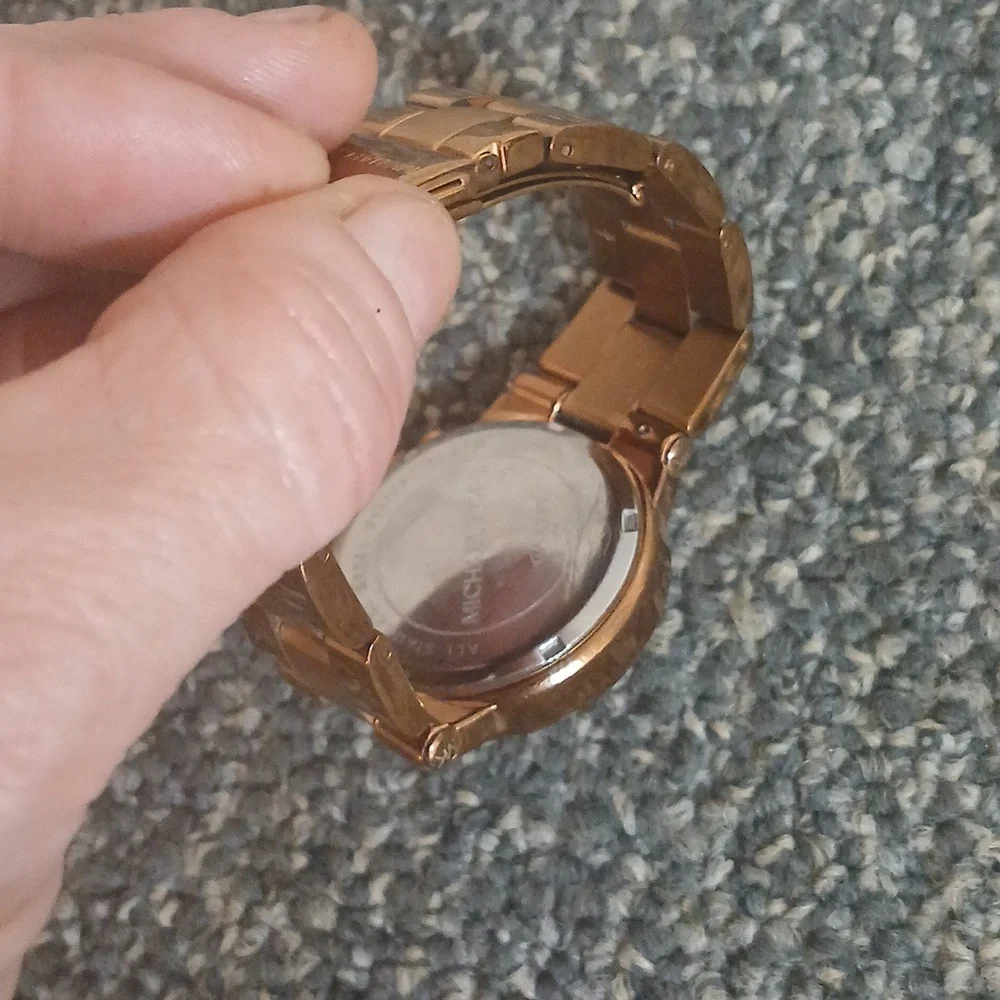 Michael Kors MK 5223 Rose gold Runway chronograph ladies watch